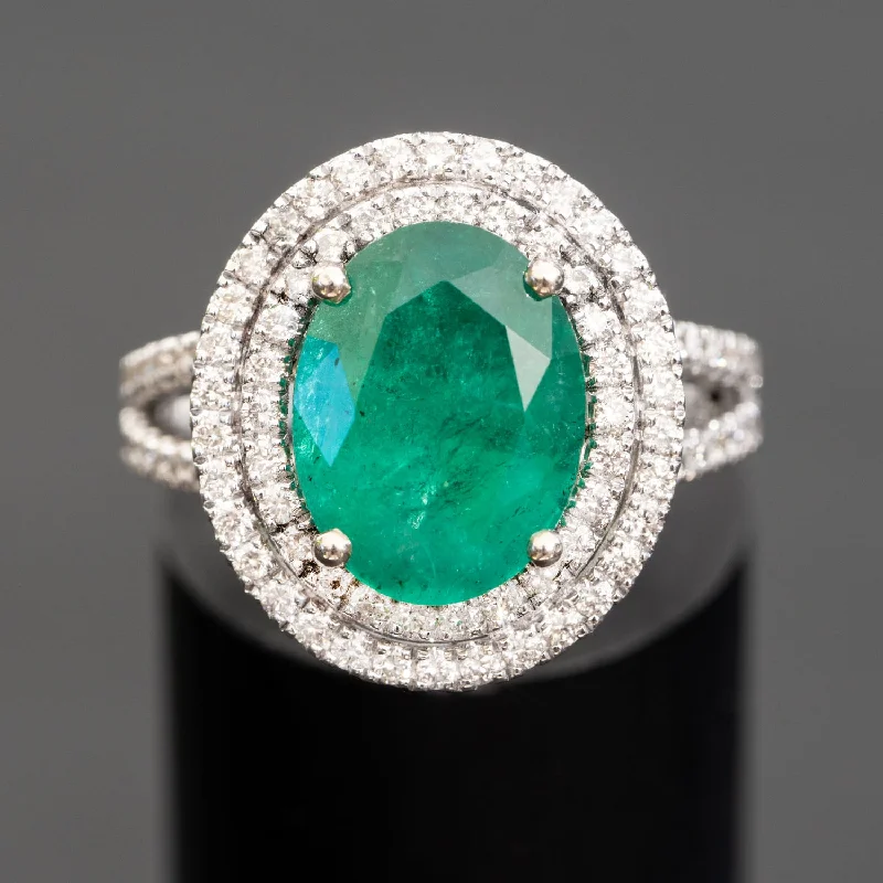 Bella - 3.90 carat natural emerald ring with 1.00 carat natural diamonds