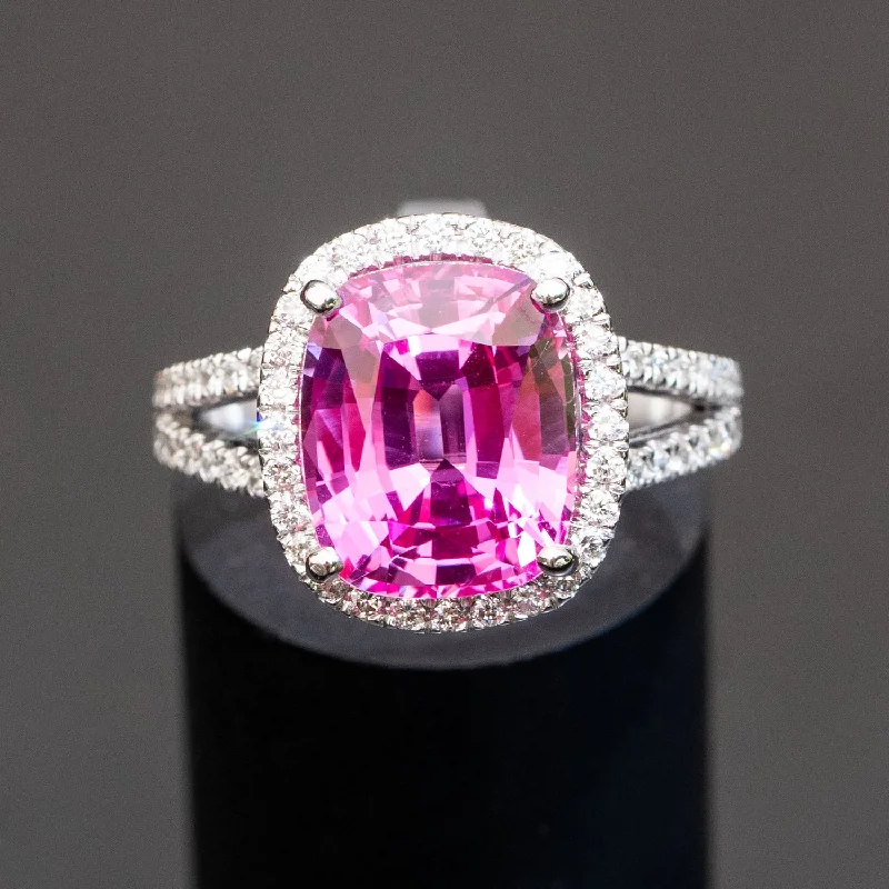 Andrée - 6.50 carat cushion pink sapphire ring with 0.69 carat natural diamonds