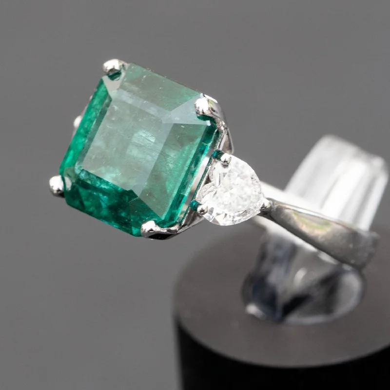 Ashley - 5.10 carat natural emerald ring with 0.65 carat natural diamonds