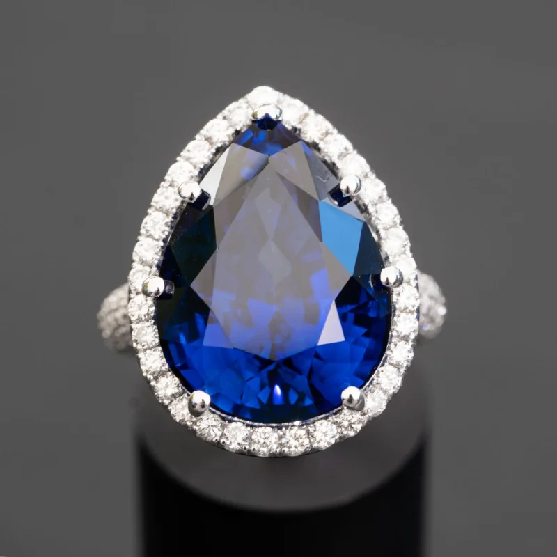 Asteria - 25.00 carat sapphire ring with 1.10 carat natural diamonds