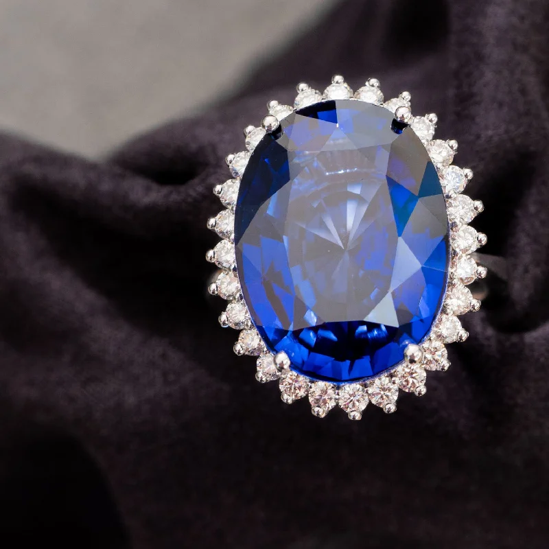 Ophelia - 23.57 carat sapphire ring with 1.00 carat natural diamonds