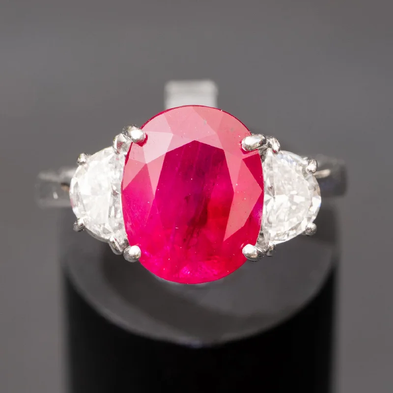 Gianna - 6.02 carat natural ruby Ring with 0.92 carat Diamond