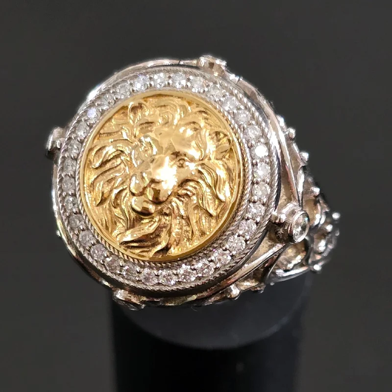 Men Lion Ring 25 gr Yellow and White Gold, 0.71 Carart Natural Diamonds