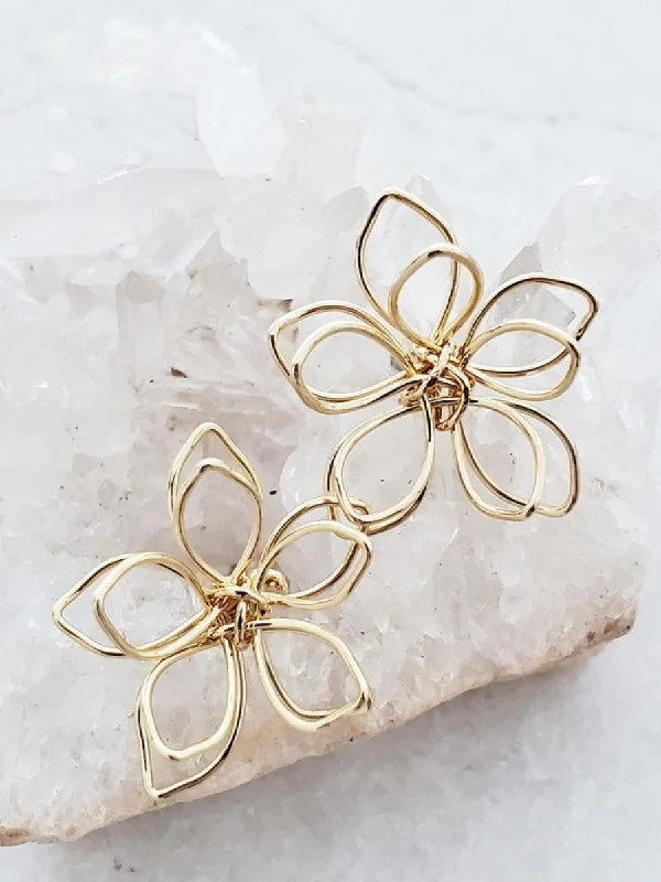 Gold Wire Flower Statement Posts