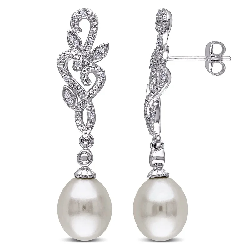 Miadora Silver Freshwater Pearl and 1/10ct TDW Diamond Earrings (G-H, I2-I3) - White